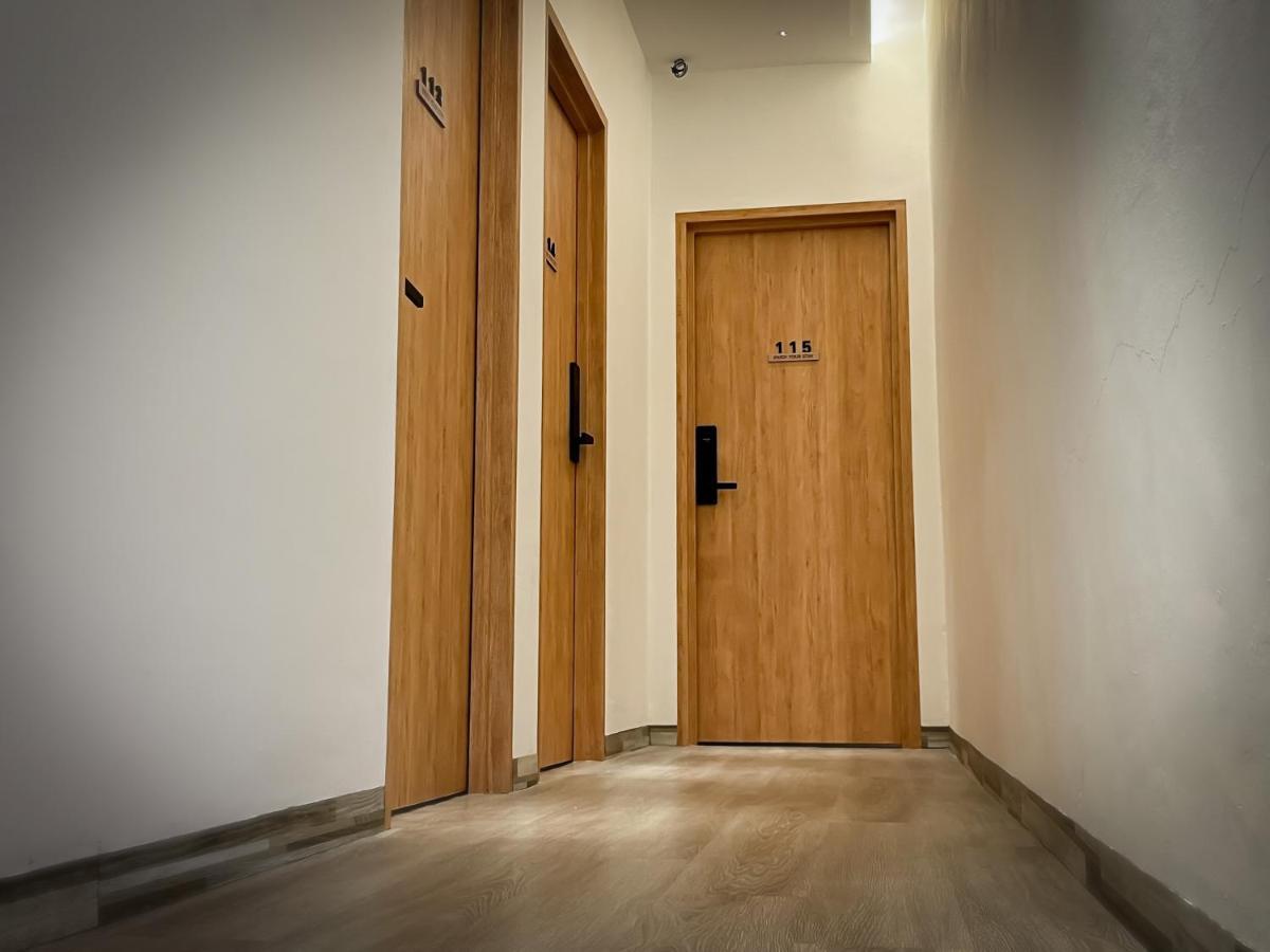 Apple 1 Hotel Queensbay Bayan Lepas Extérieur photo