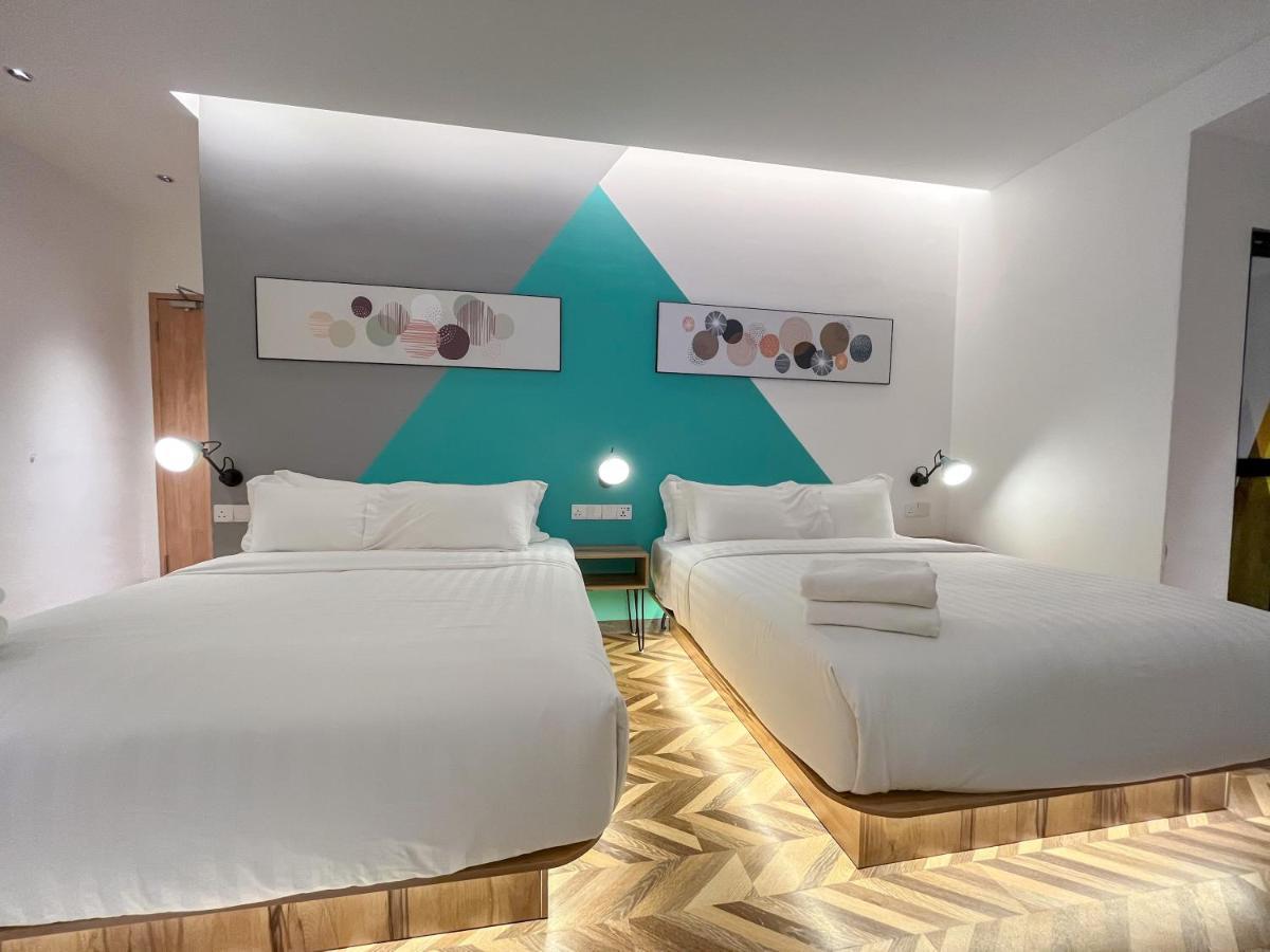 Apple 1 Hotel Queensbay Bayan Lepas Extérieur photo